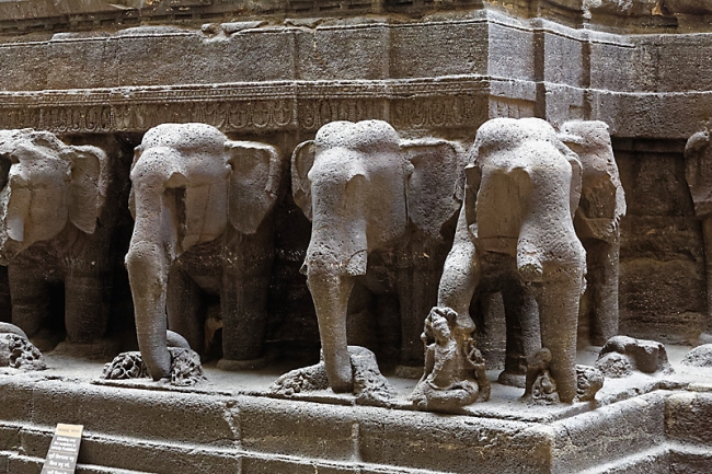 Grottes d'Ellora-Grottes hindouïstes-107
